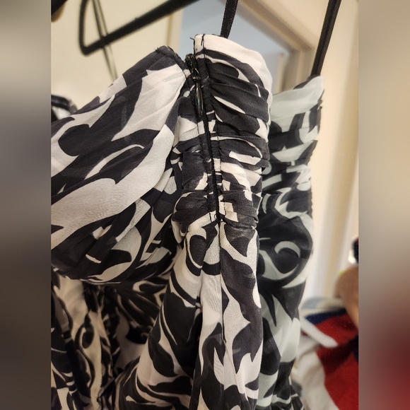 Silk strapless top - Picture 3 of 4